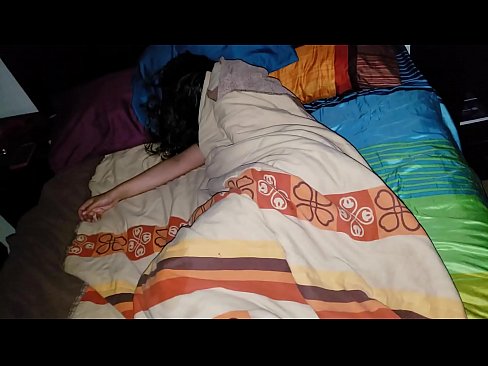 ❤️ Nevlastný syn nadáva svojej mladej nevlastnej matke, zatiaľ čo ona spí. ❌ Jedinečné porno na sk.robosexshop.ru ️❤